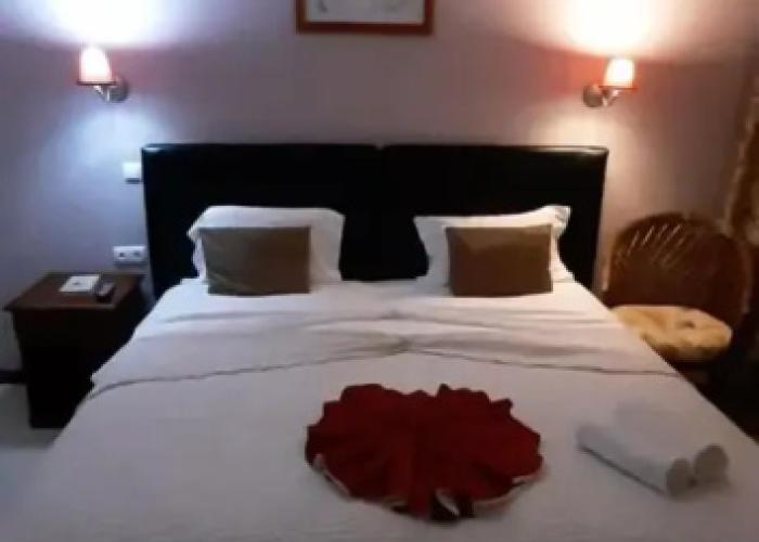 Room in Guest Room - Deluxe Double Room With Balcony in Vila do Maio