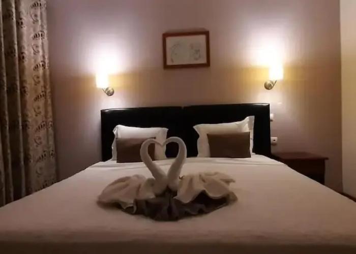 Room in Guest Room - Beautiful Deluxe Double Room in the City Center - Wifi and Ac