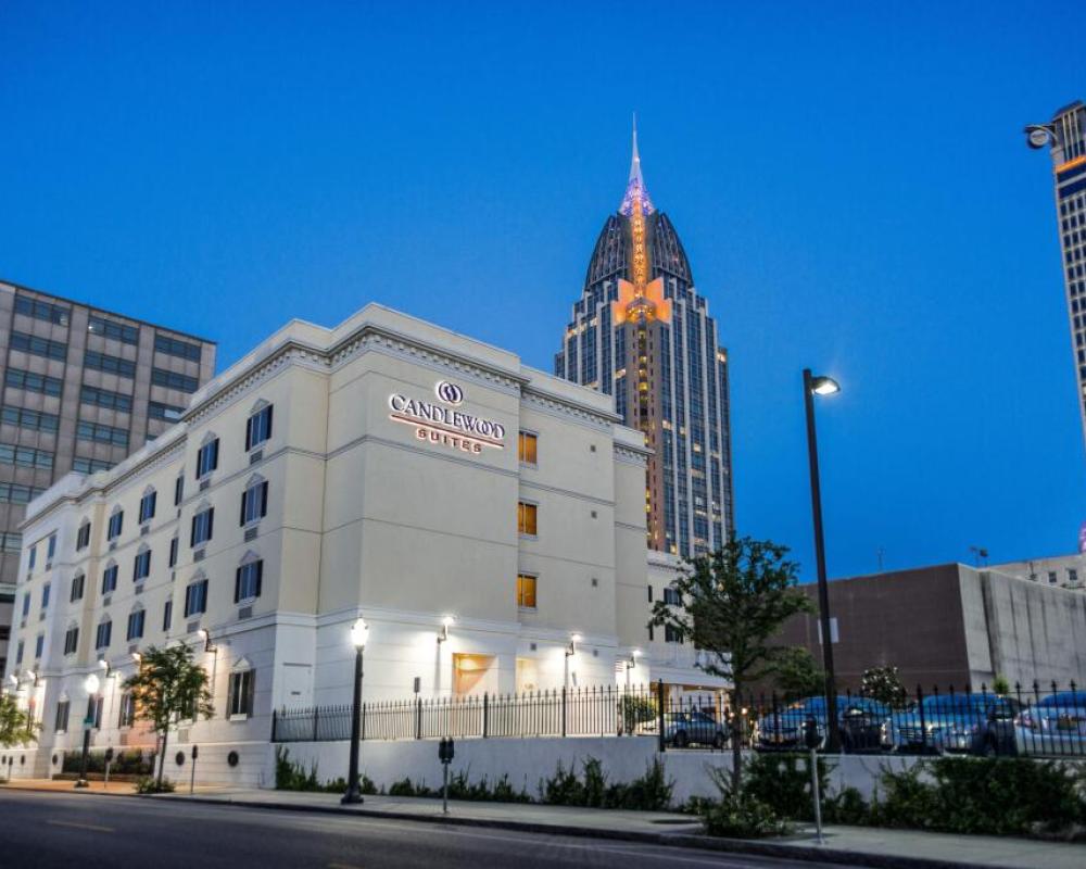 Candlewood Suites Downtown by IHG