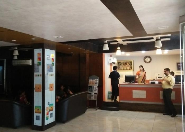 Hotel Arya Palace