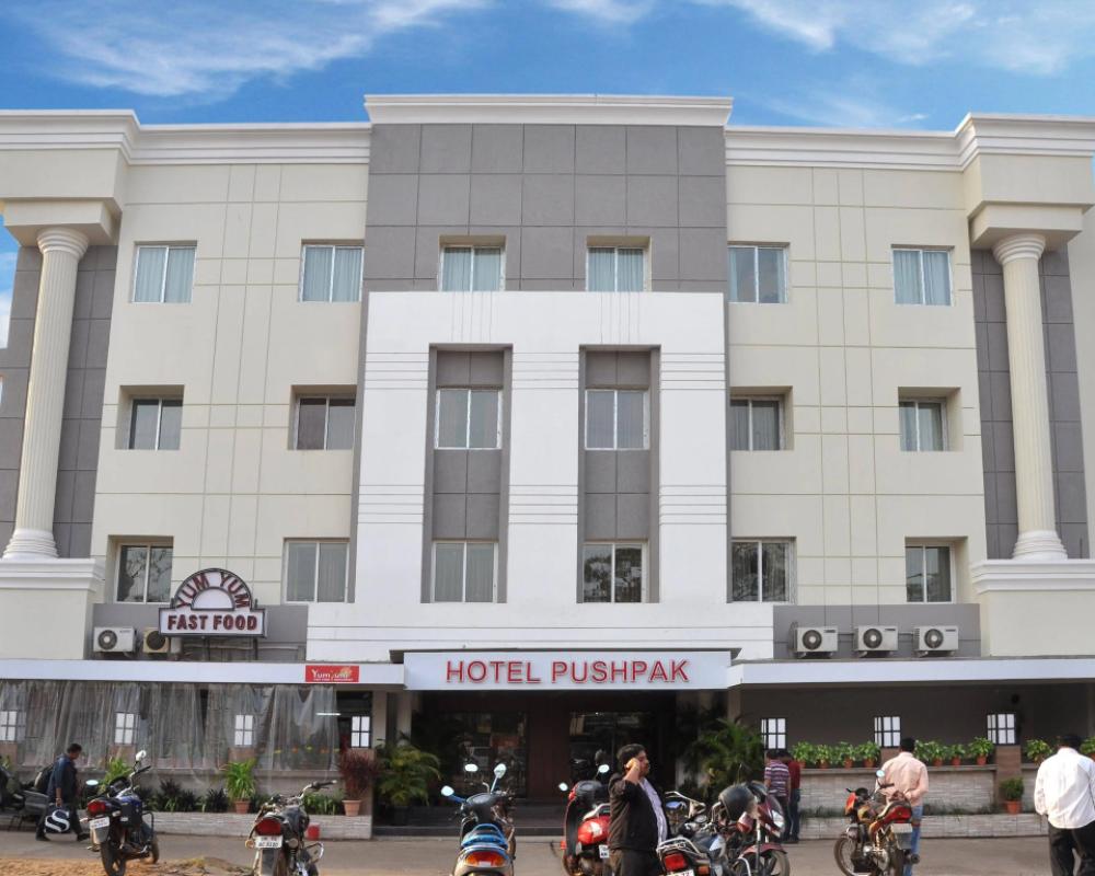 Hotel Pushpak