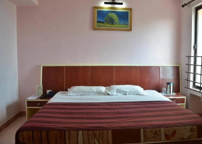 Hotel Pushpak