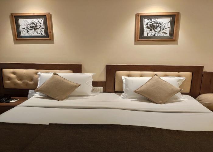 Hotel Pushpak