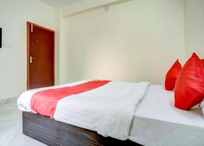 OYO 46648 Avisi Residency