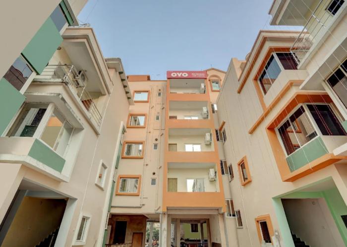OYO 46648 Avisi Residency