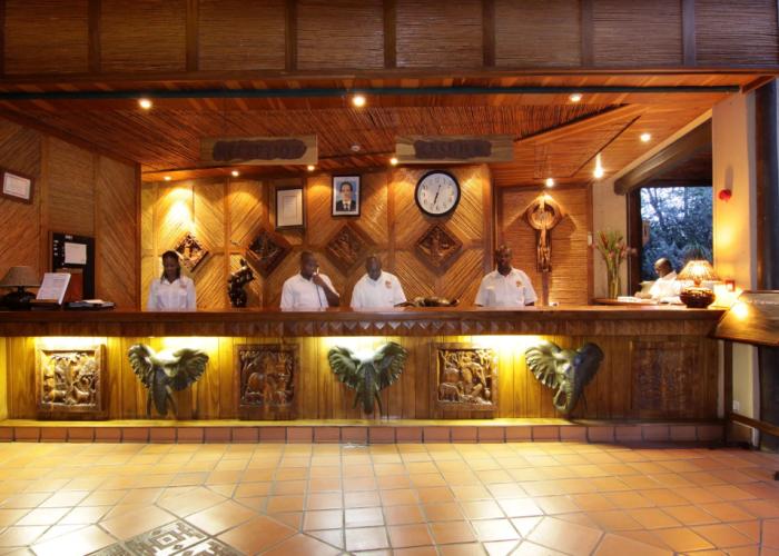 Cresta Mowana Safari Resort & Spa