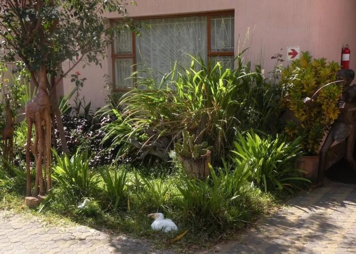 Liya Guest Lodge