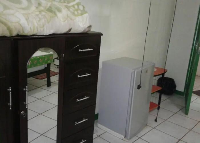 Kazungula Guest House