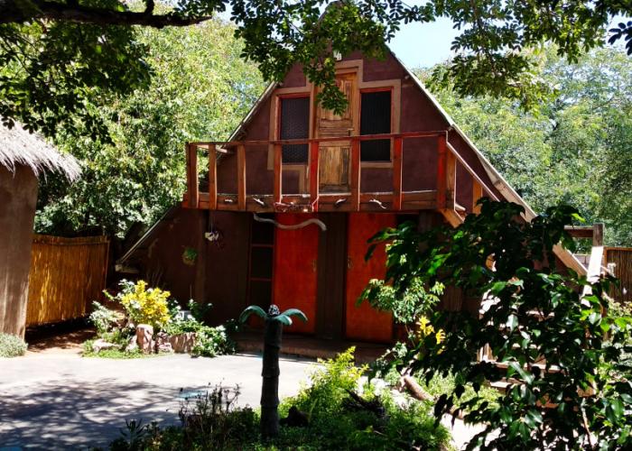 Elephant Trail Guesthouse and Backpackers Hostel