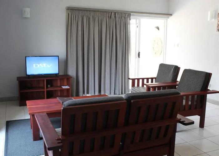 Tlou Safari Lodge