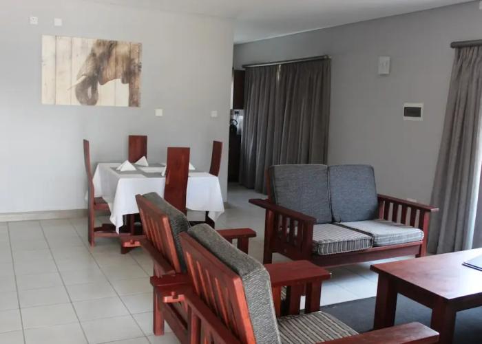 Tlou Safari Lodge