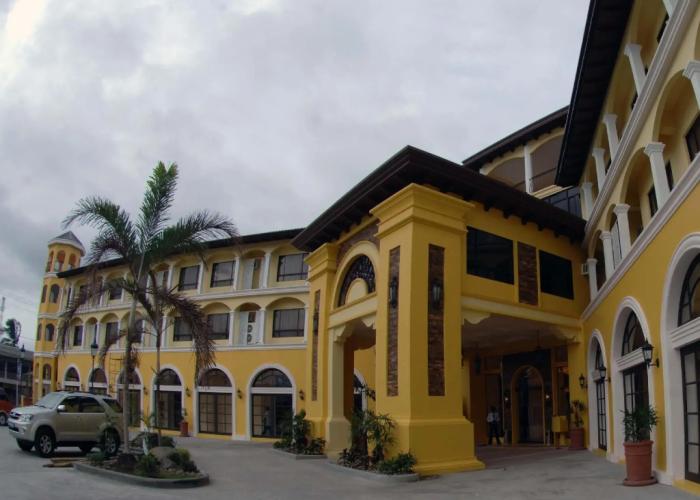 Planta Centro Bacolod Hotel & Residences