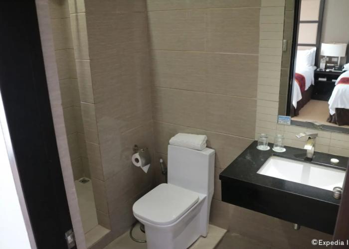 Avenue Suites Hotel