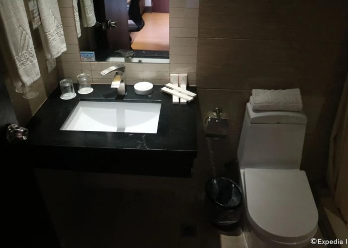 Avenue Suites Hotel