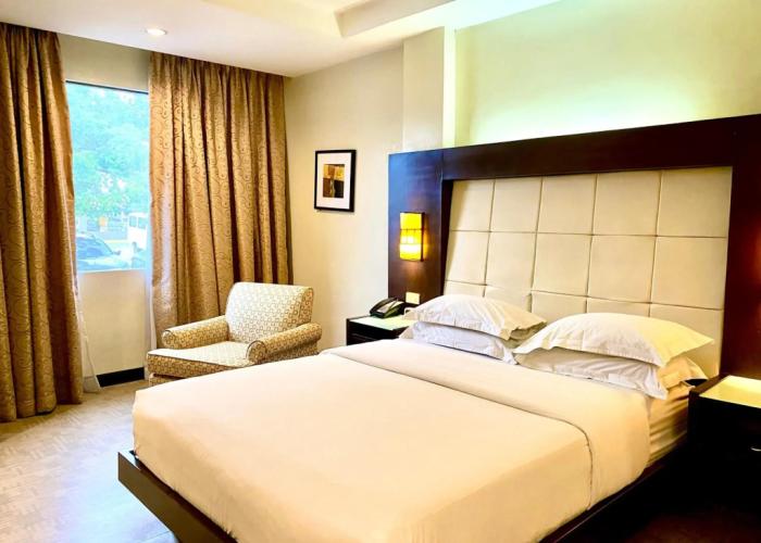 Circle Inn - Hotel & Suites