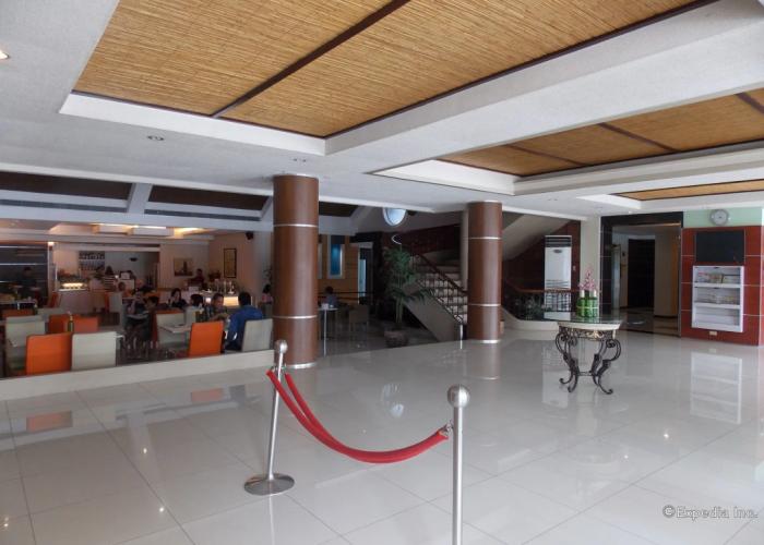 Circle Inn - Hotel & Suites