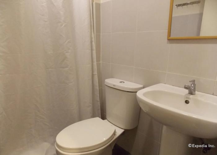 Hometown Hotel Bacolod - Lacson