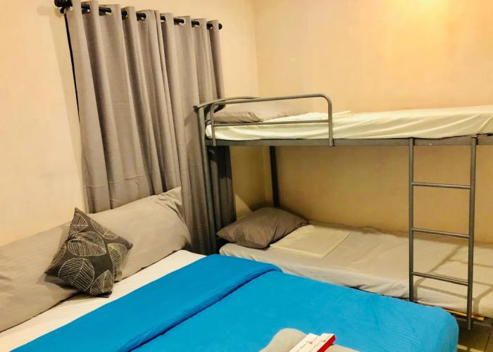 Hometown Hotel Bacolod - Lacson