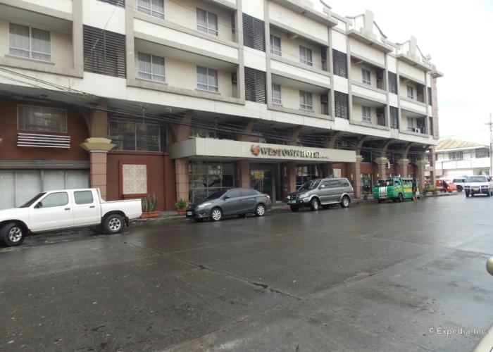 MO2 Westown Hotel Bacolod - Downtown