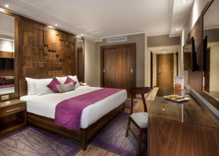 Pyramisa Suites Hotel Cairo