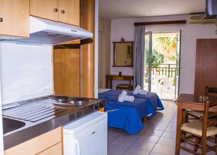 Sunshine Studios & Apartments