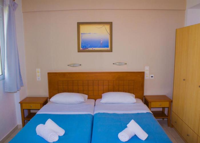 Sunshine Studios & Apartments