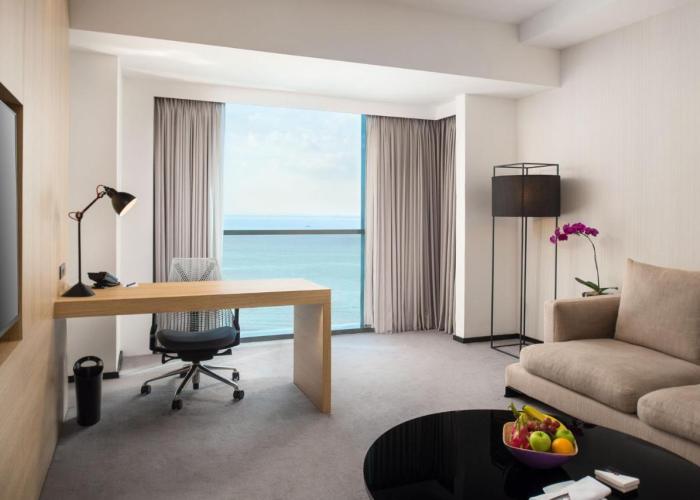 G Hotel Gurney