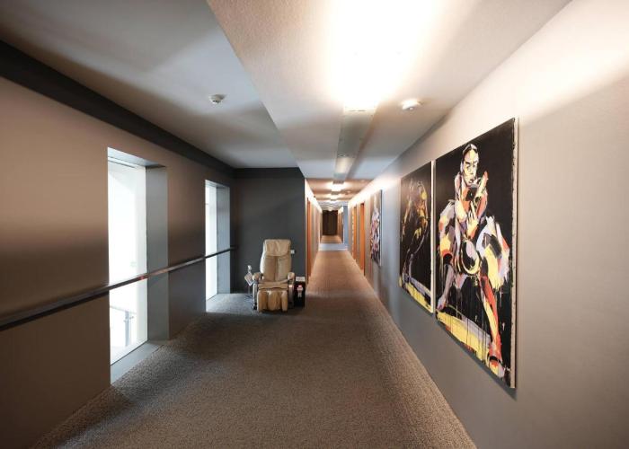 Jazz Hotel Navalis, Tubinas Hotels