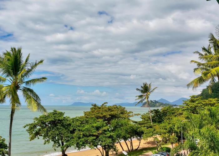 Roydon Beachfront Apartments