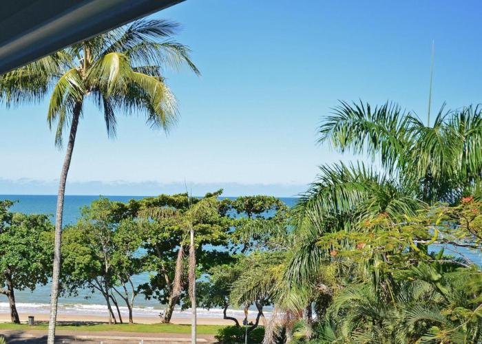 Roydon Beachfront Apartments