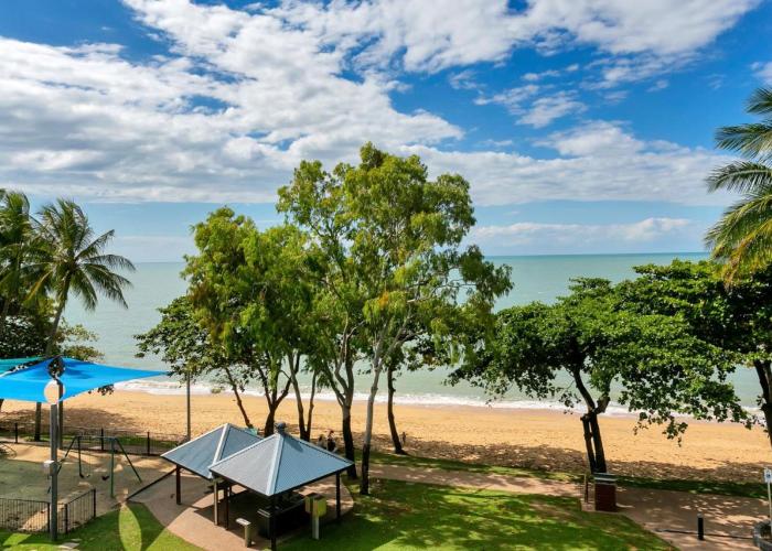Beachfront Apartments on Trinity Beach