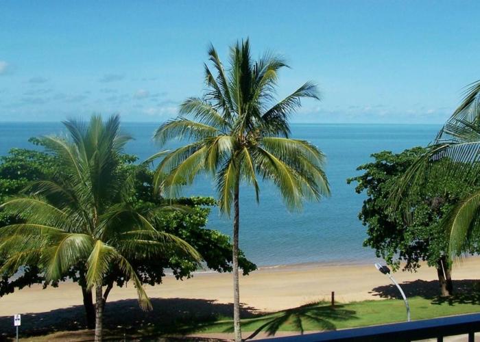 Beachfront Apartments on Trinity Beach