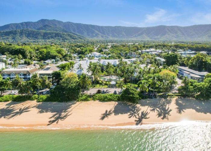 Coral Sands Beachfront Resort
