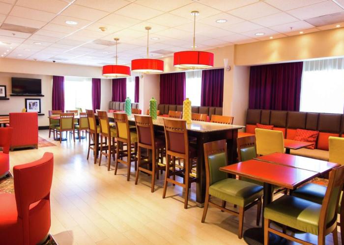 Hampton Inn Torreon Airport-Galerias