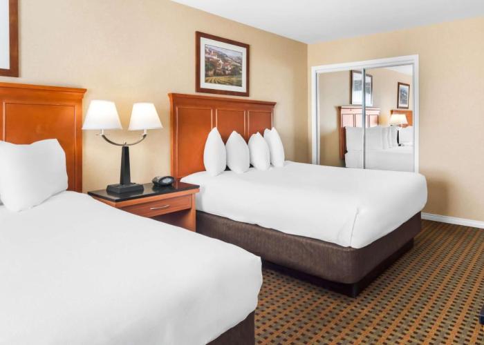 Best Western Plus Osoyoos Hotel & Suites