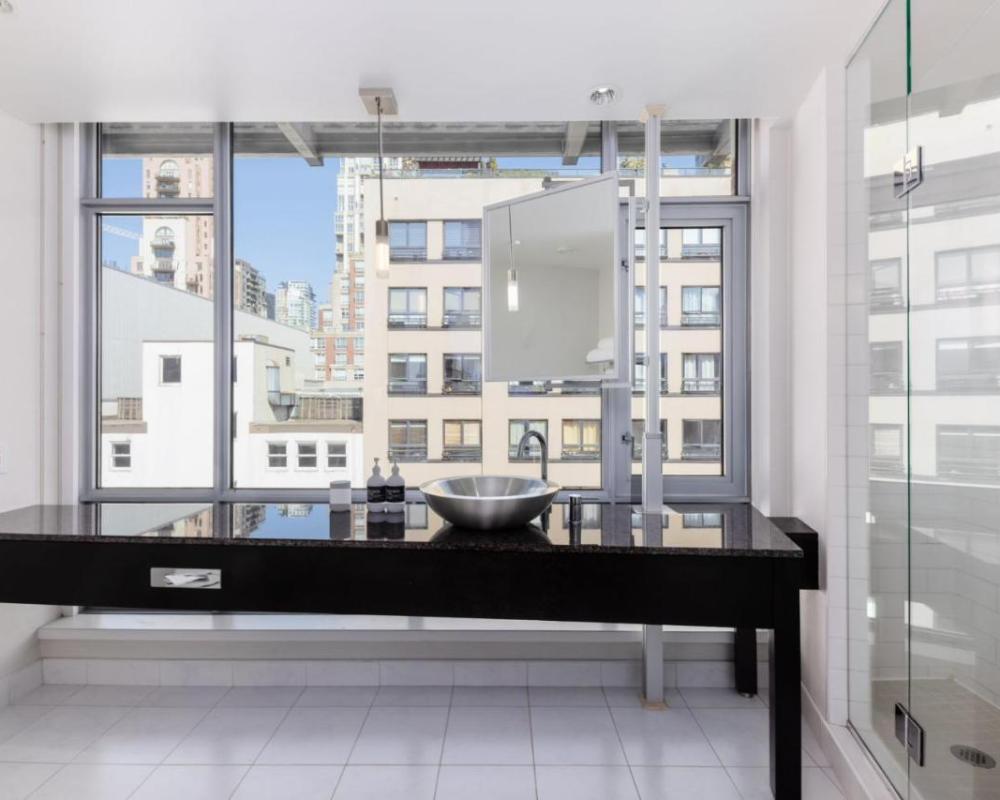 фото OPUS Vancouver