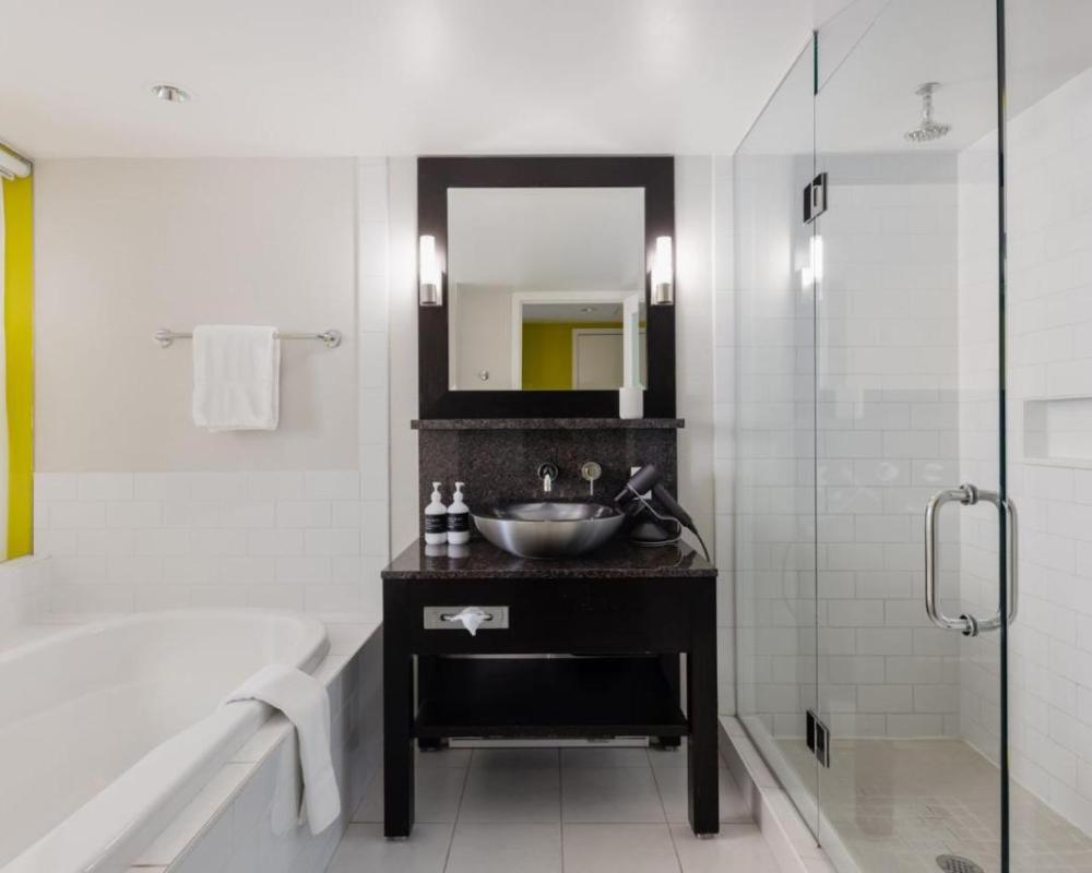 фото OPUS Vancouver