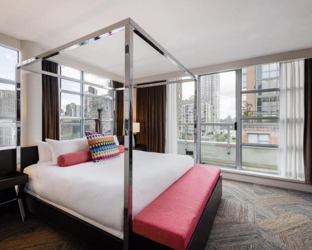 фото OPUS Vancouver