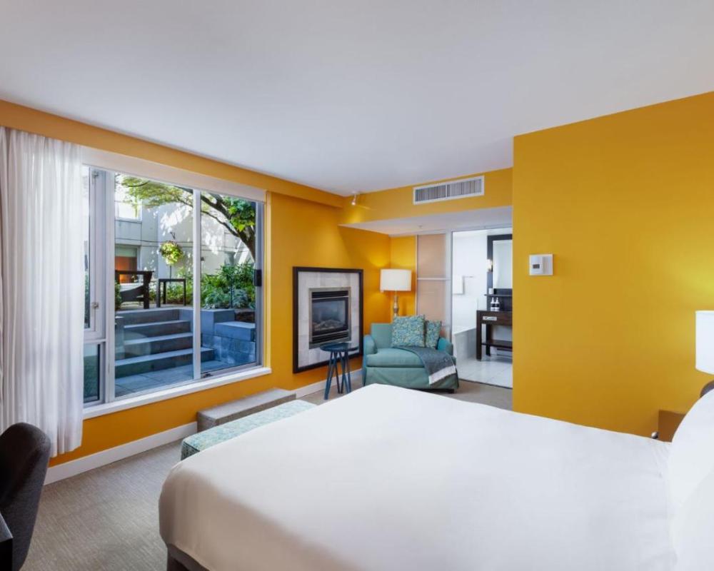 фото OPUS Vancouver