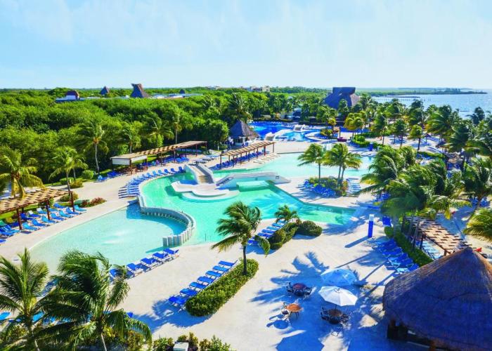BlueBay Grand Esmeralda-All Inclusive