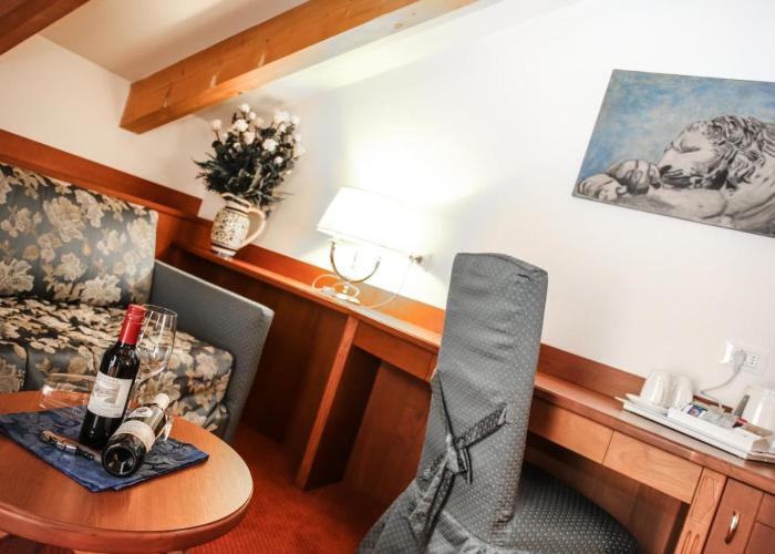 Sartori's Hotel