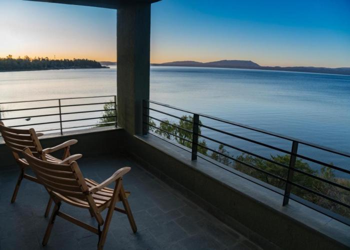 Park Lake Luxury Hotel