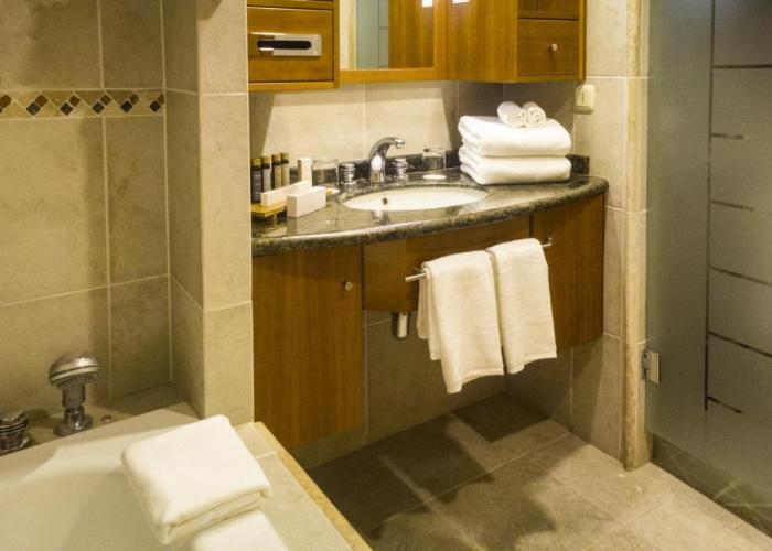 Park Lake Luxury Hotel