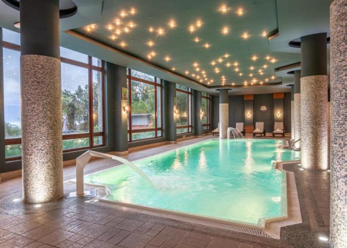 Park Lake Luxury Hotel