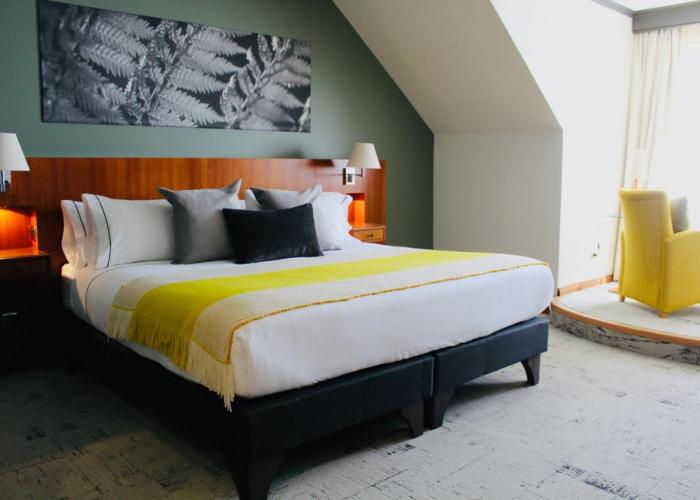 Park Lake Luxury Hotel