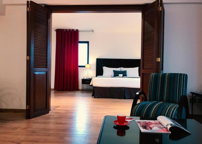 El Polo Apart Hotel & Suites