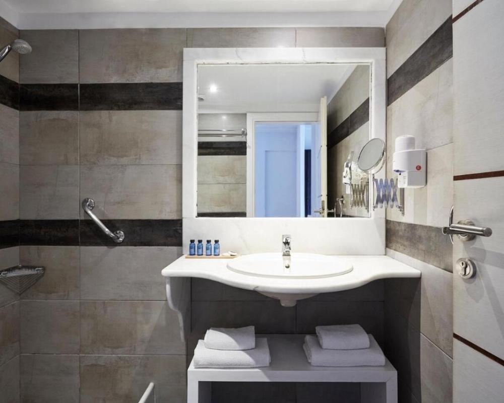 фото Loizos Stylish Residences