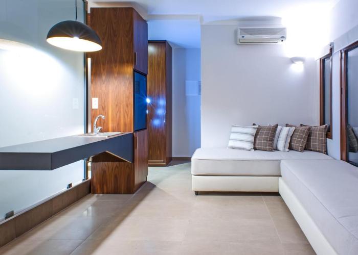 Frideriki Studios & Apartments