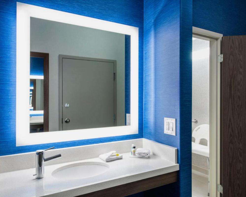 фото Holiday Inn Express Hotel & Suites Saskatoon, an IHG Hotel
