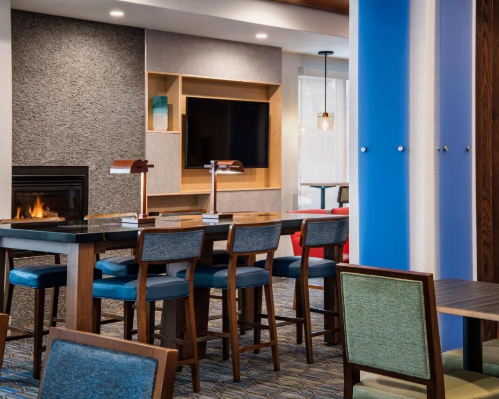 фото Holiday Inn Express Hotel & Suites Saskatoon, an IHG Hotel